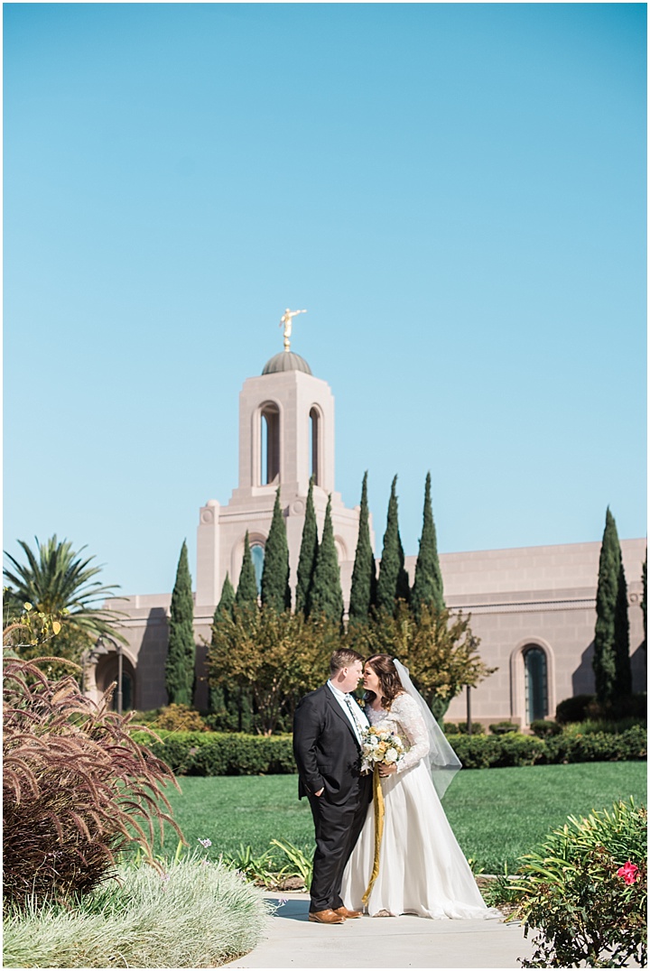 Newport Beach LDS Temple Wedding | Bride & Groom | Mr. & Mrs. | Bridal Bouquet | Photography by destination wedding photographer Brooke Bakken | www.brookebakken.com