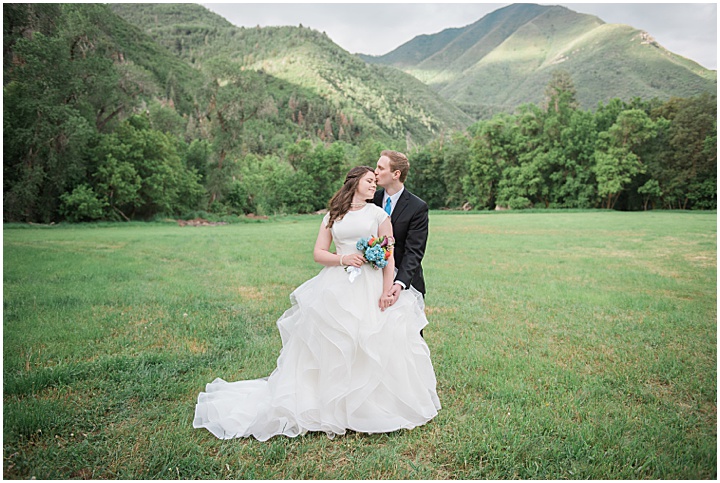 LDS Wedding Photographer | Utah Wedding Photographer | LDS Wedding Dresses | Hobble Creek Canyon | Formal Session | First Look | Wedding Hairstyles | Wedding Flowers | Bridal Bouquet | Wedding Updo | Bakken Photography | www.brookebakken.com
