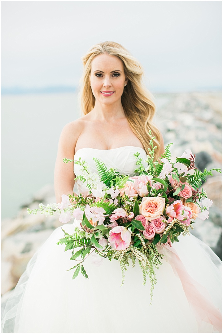 Wedding Bouquet | Bridal Bouquet | Wedding Flowers | Spring Wedding Colors | Summer Wedding Colors | Wedding Dress | Light and Airy Wedding | Beach Wedding | Bridal Session | Brooke Bakken Photography | www.brookebakken.com 
